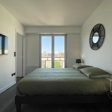 The Black Swan - Hypercentre - Confort Appartement Caen